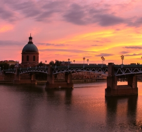 toulouse
								                