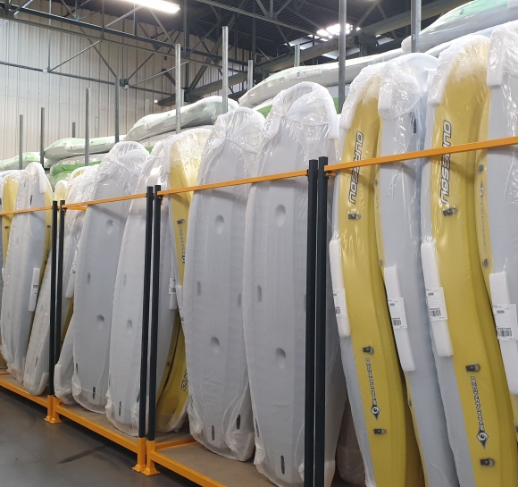 palette de manutention sur mesure pour kayak
		                    